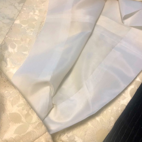 Vintage home sewn floral print wedding dress with pearl embellishments. - Picture 3 of 6